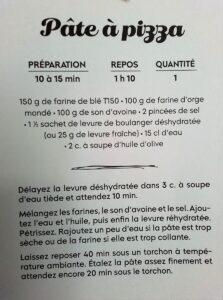 Conversion farine liquide pizza : comment mesurer 100g en ml pour une pâte parfaite