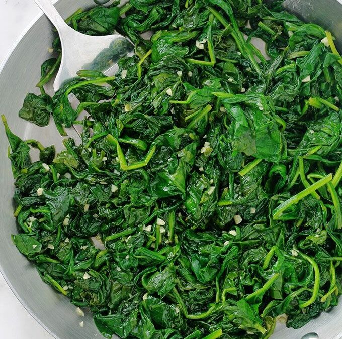 Maîtriser la cuisson des épinards frais pour sublimer leur saveur naturelle
